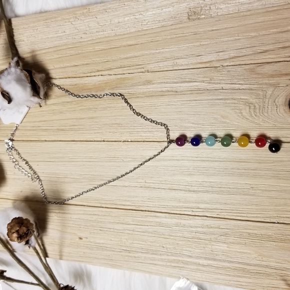 Pretty 7 Chakra Reiki Healing Gemstone necklace - Picture 12 of 16